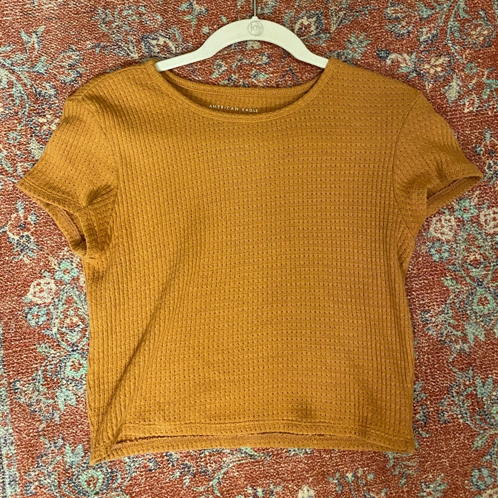 Cropped tee